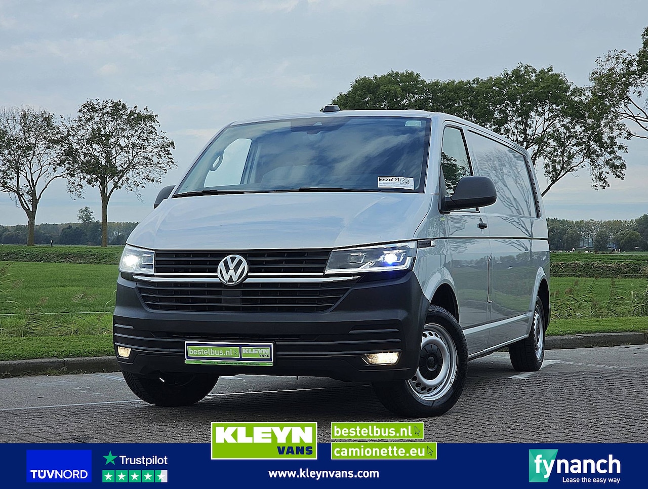 Volkswagen Transporter - 2.0 TDI L2H1 LED Navi Automaat WP-Inrichting Airco Carplay Adaptieve Cruise Control Stoelv - AutoWereld.nl