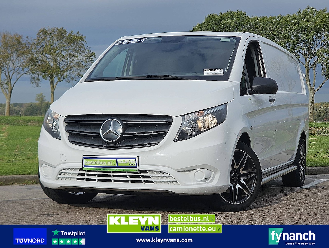 Mercedes-Benz Vito - 114 XL L3 ac automaat EURO6 carplay cruisecontrol 3-zits sidebars LM velgen trekhaak 98 dk - AutoWereld.nl