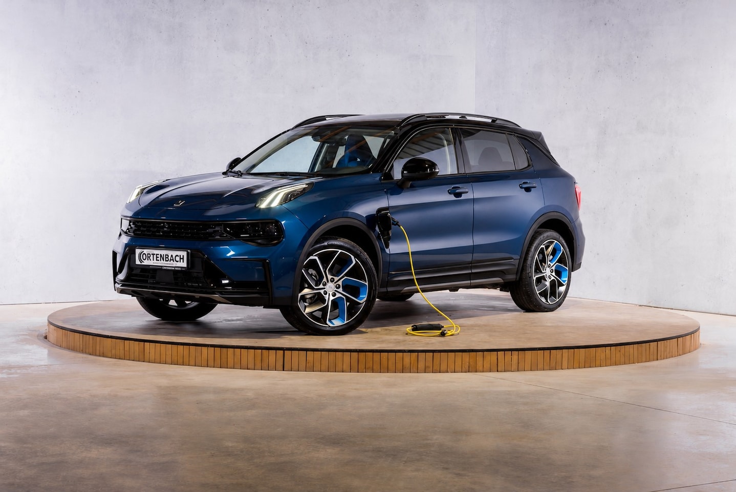 Lynk & Co 01 - 1.5 Full Black | ALL-IN PRIJZEN – inclusief onderhoud, originele & Co software-update en 1 - AutoWereld.nl