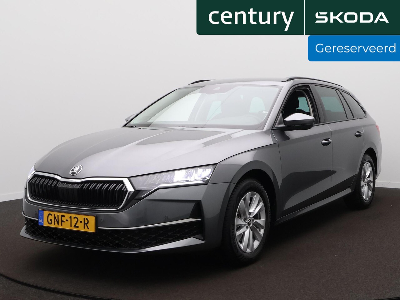 Skoda Octavia Combi - 1.5 TSI Business Edition | Zwenkbare trekhaak | PDC | Cruise  | Carplay | - AutoWereld.nl