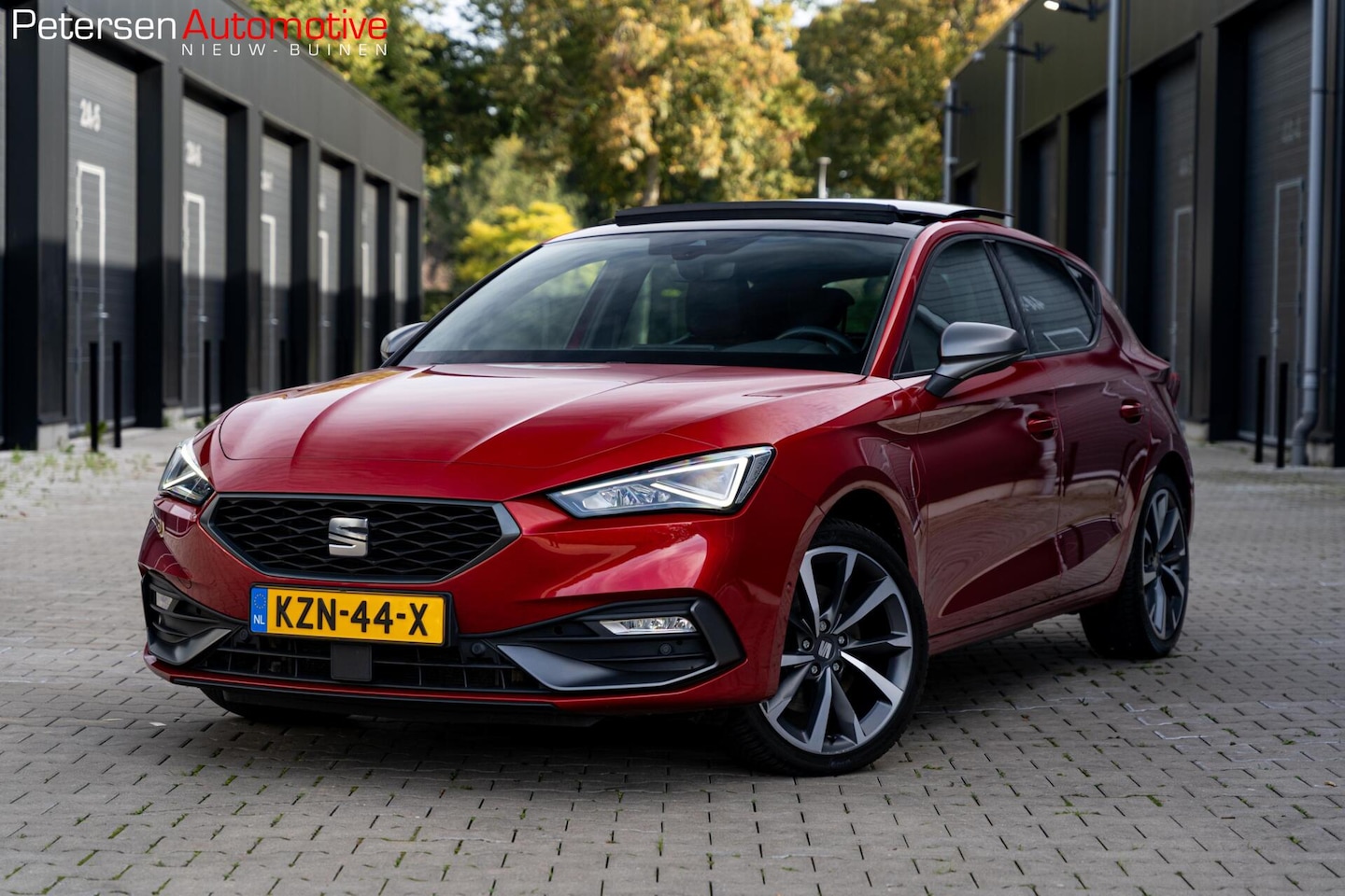 SEAT Leon - 1.4 TSI eHybrid PHEV FR *Pano* ACC* Camera* Vol* - AutoWereld.nl