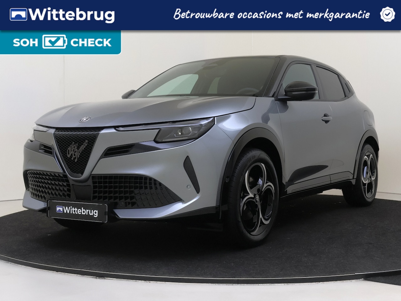 Alfa Romeo Junior - Elettrica Ti 54 kWh Direct rijden | Rijklaar | Techno Pack | 8 jaar garantie | Adaptive Cr - AutoWereld.nl
