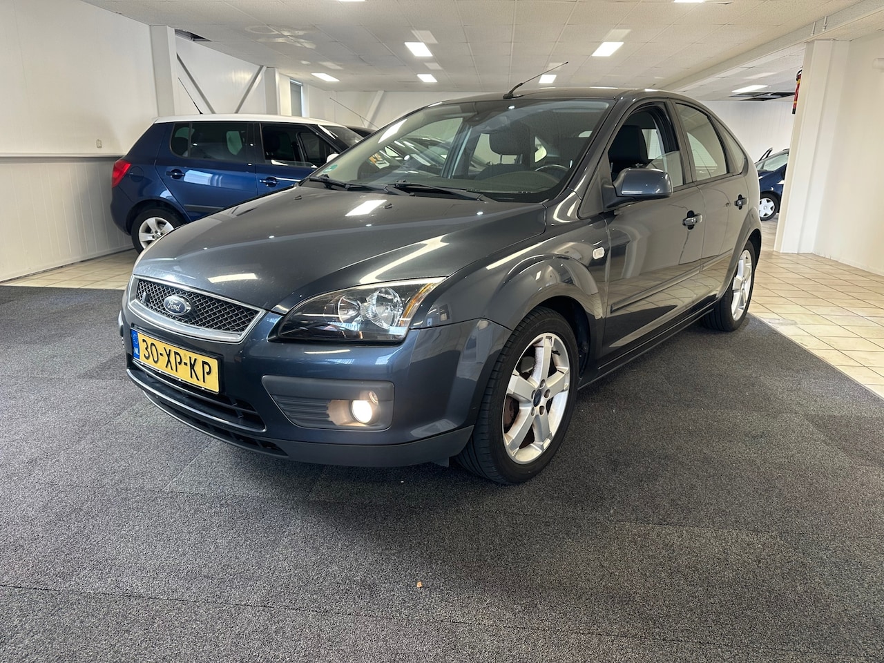 Ford Focus - 1.8-16V Ambiente Flexifuel.NAP.1de eigenaar.Airco - AutoWereld.nl