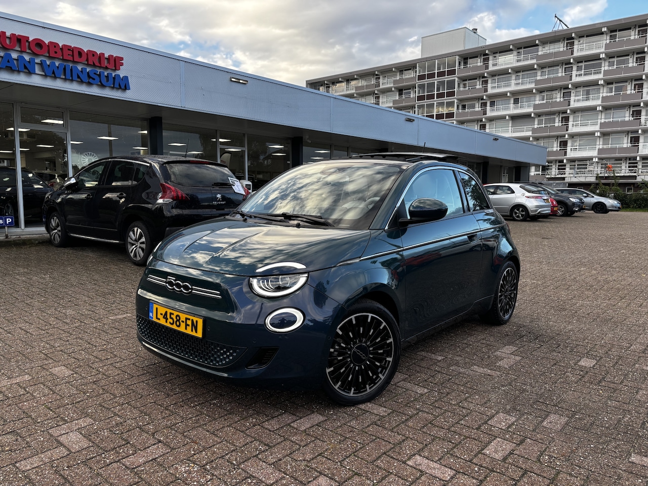 Fiat 500e - La Prima 42 kWh el. panodak - AutoWereld.nl