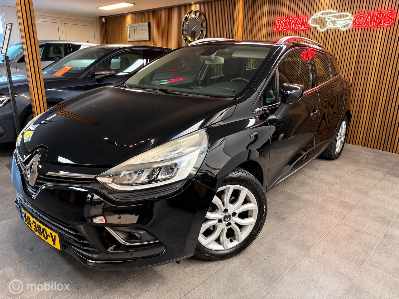 Renault Clio Estate - 1.2 TCe Intens|Stoel Verw.|Camera|Automaat - AutoWereld.nl