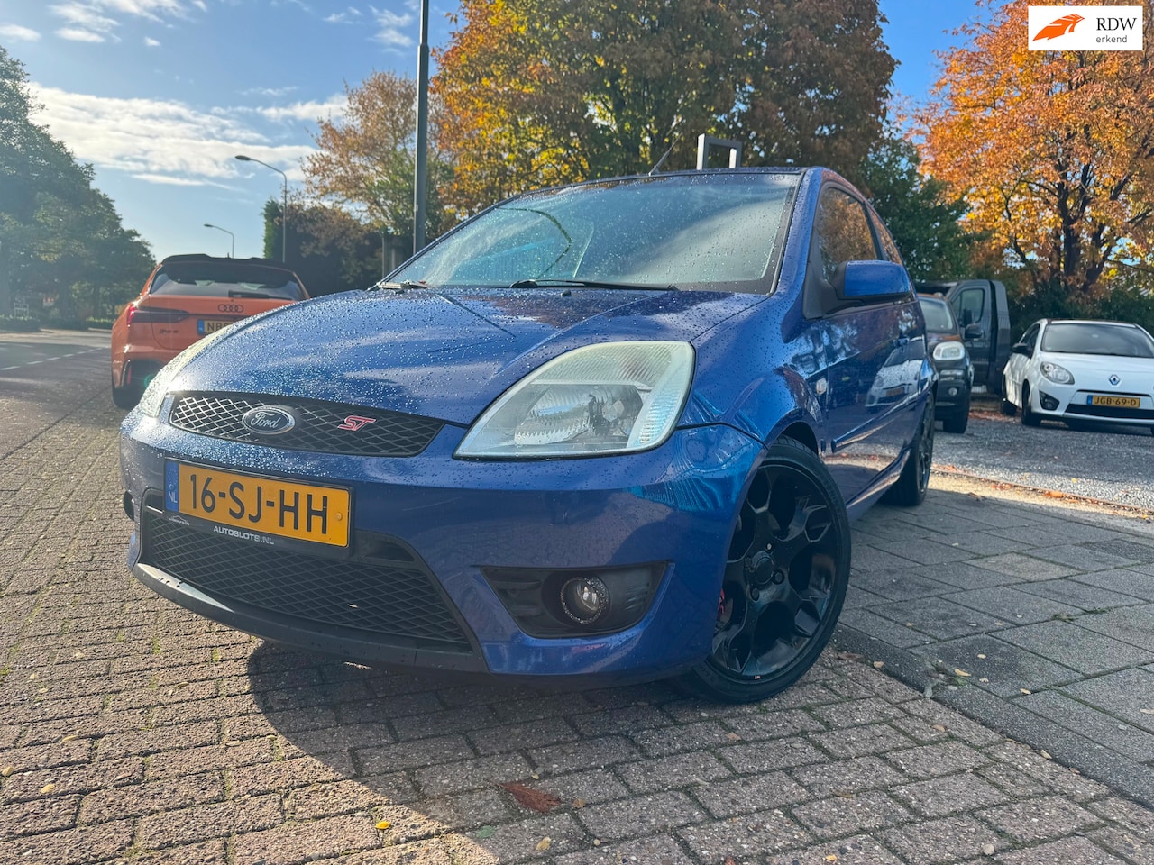 Ford Fiesta - 2.0-16V ST A-C Elek Pakket 17” Bluetooth - AutoWereld.nl