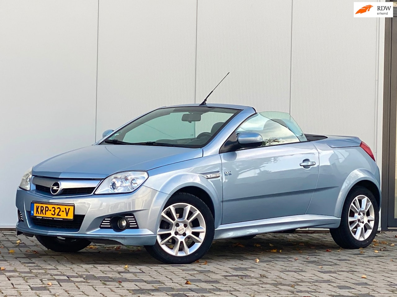Opel Tigra TwinTop - 1.4-16V Rhythm CABRIO AIRCO - AutoWereld.nl