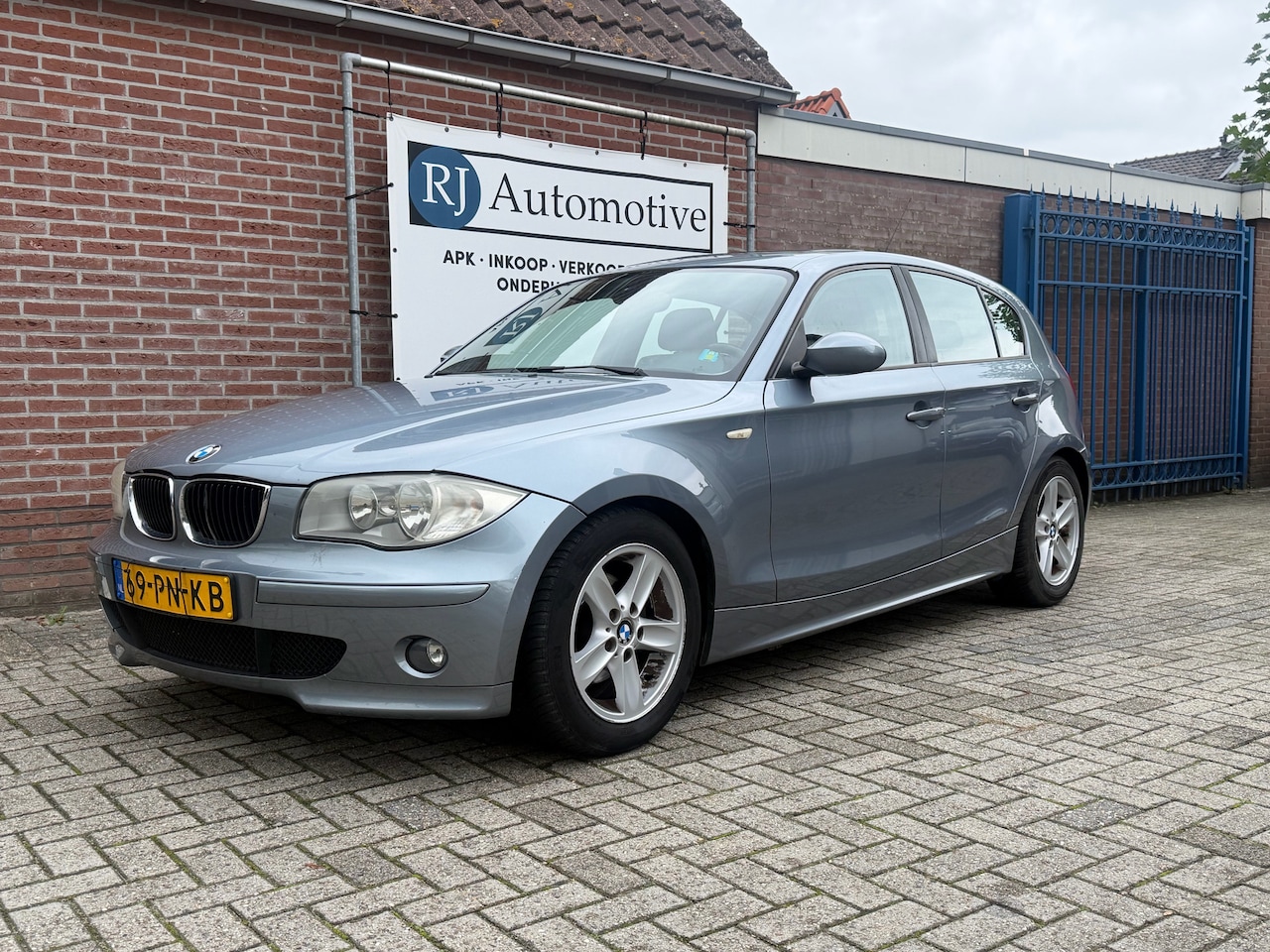 BMW 1-serie - 1ER REIHE 116i NIEUWE APK/OPEN DAK - AutoWereld.nl