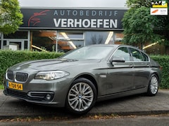 BMW 5-serie - 520i Luxury Edition NAP/STOELVERWARMING/MEMORY/TREKHAAK/LEDEREN BEKLEDING/ELEKTRISCHE STOE