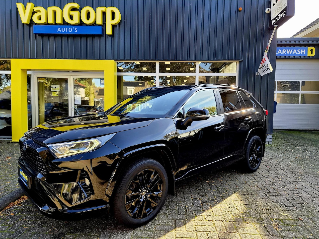 Toyota RAV4 - 2.5 Hybrid Black Edition All-in prijs! - AutoWereld.nl