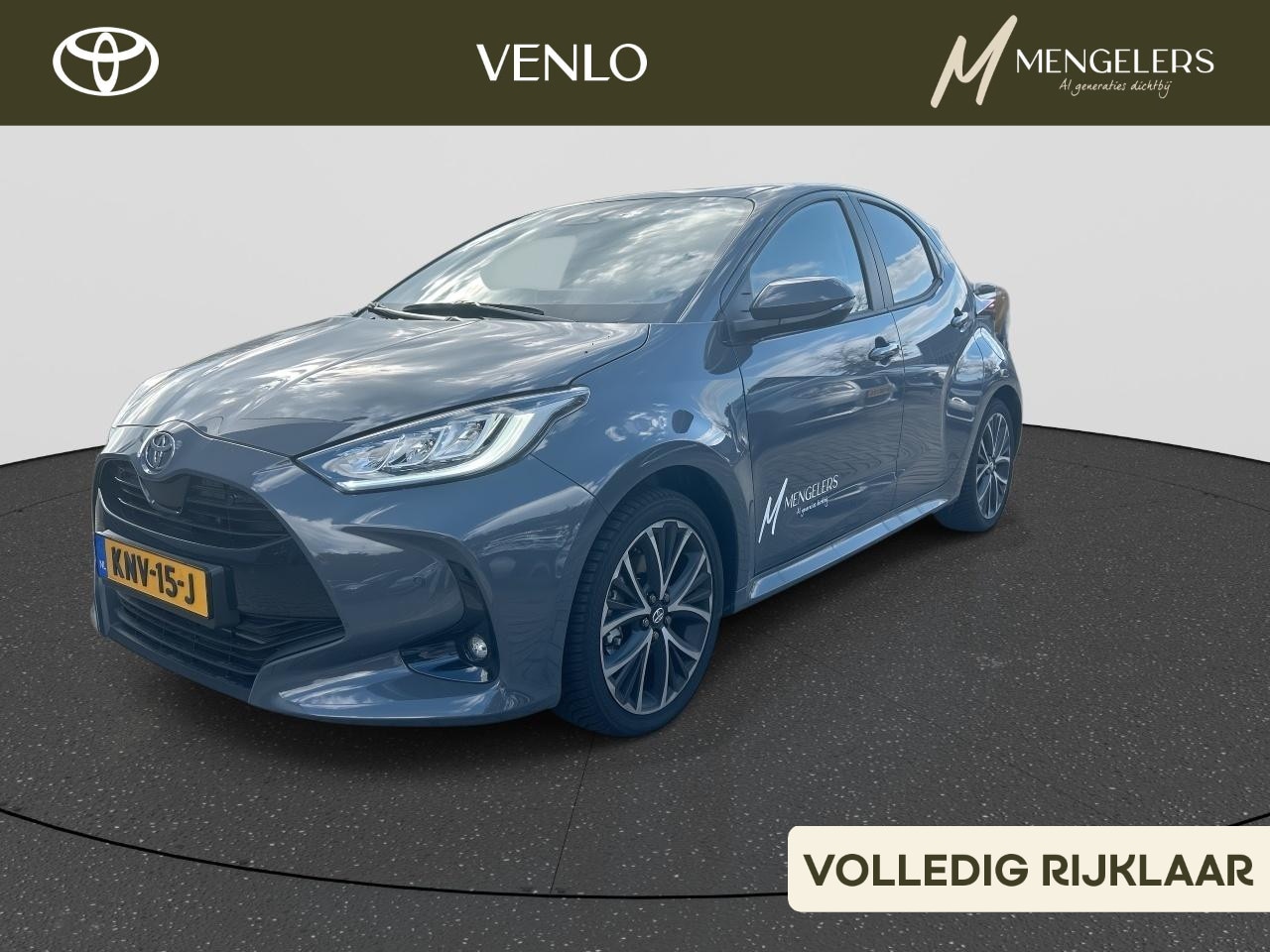 Toyota Yaris - 1.5 Hybrid 115 Dynamic Comfort Pack | RIJKLAAR | All-Seasonbanden | Navigatie | PDC | BSM - AutoWereld.nl