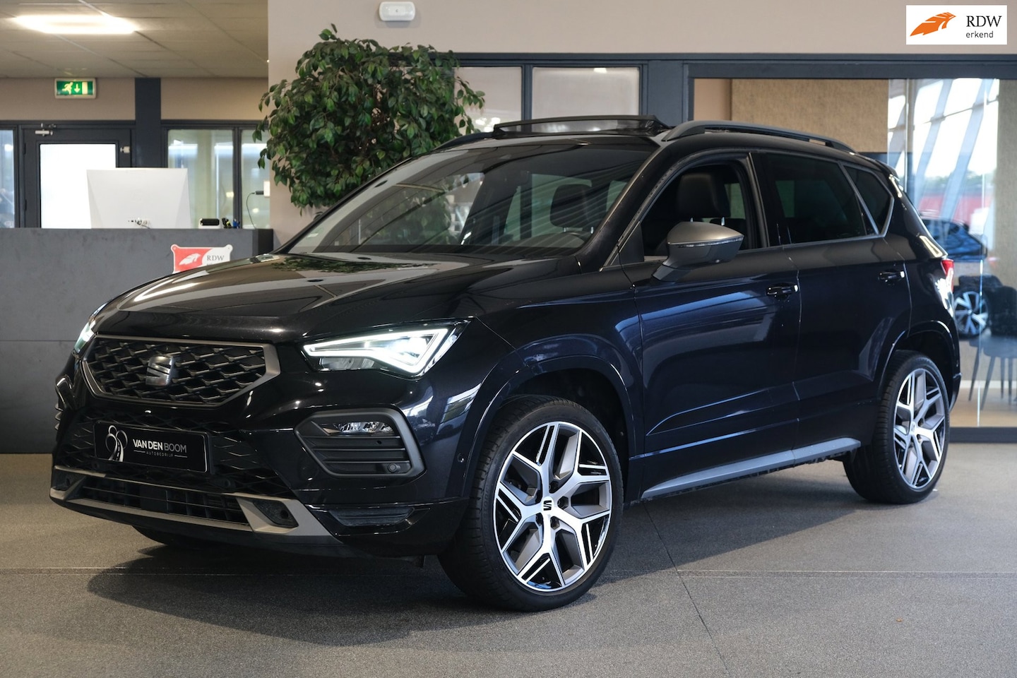 SEAT Ateca - 1.5 TSI FR 150PK DSG Pano Virtual Led Cam Elek Achterklep Memory - AutoWereld.nl