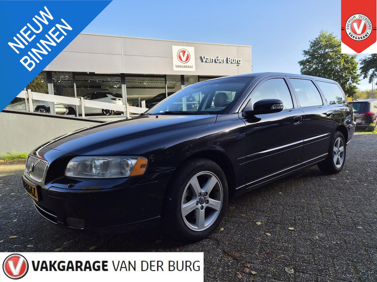 Volvo V70 - 2.5T Edition Leder PDC Trekhaak Stoelverwarming - AutoWereld.nl
