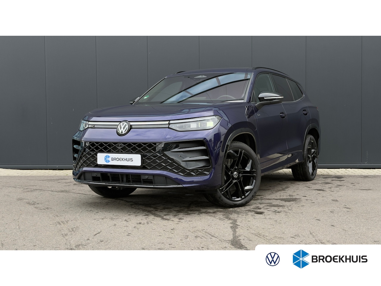 Volkswagen Tayron - 1.5 eHybrid 272pk R-Line Edition | SOH: 100% | Trekhaak | Panoramadak | 360 Camera | Harma - AutoWereld.nl