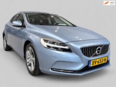 Volvo V40 - 2.0 T4 Inscription - Automaat - Leder met memory - Stoelverw - Navi - Camera - Trekhaak