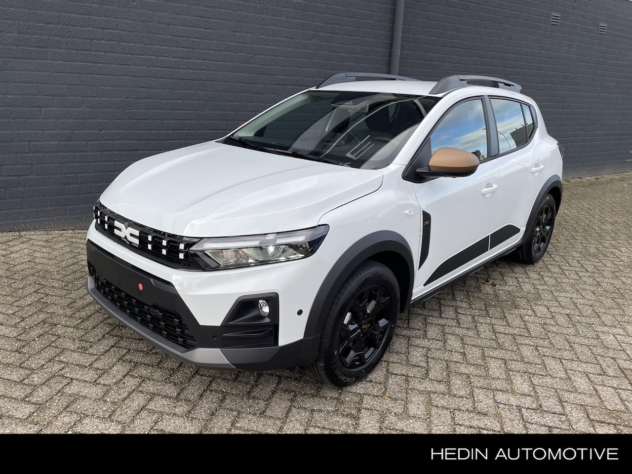 Dacia Sandero Stepway - 1.8 Hybrid 155 extreme Pack Winter | Pack Driving | MC 6655 - AutoWereld.nl