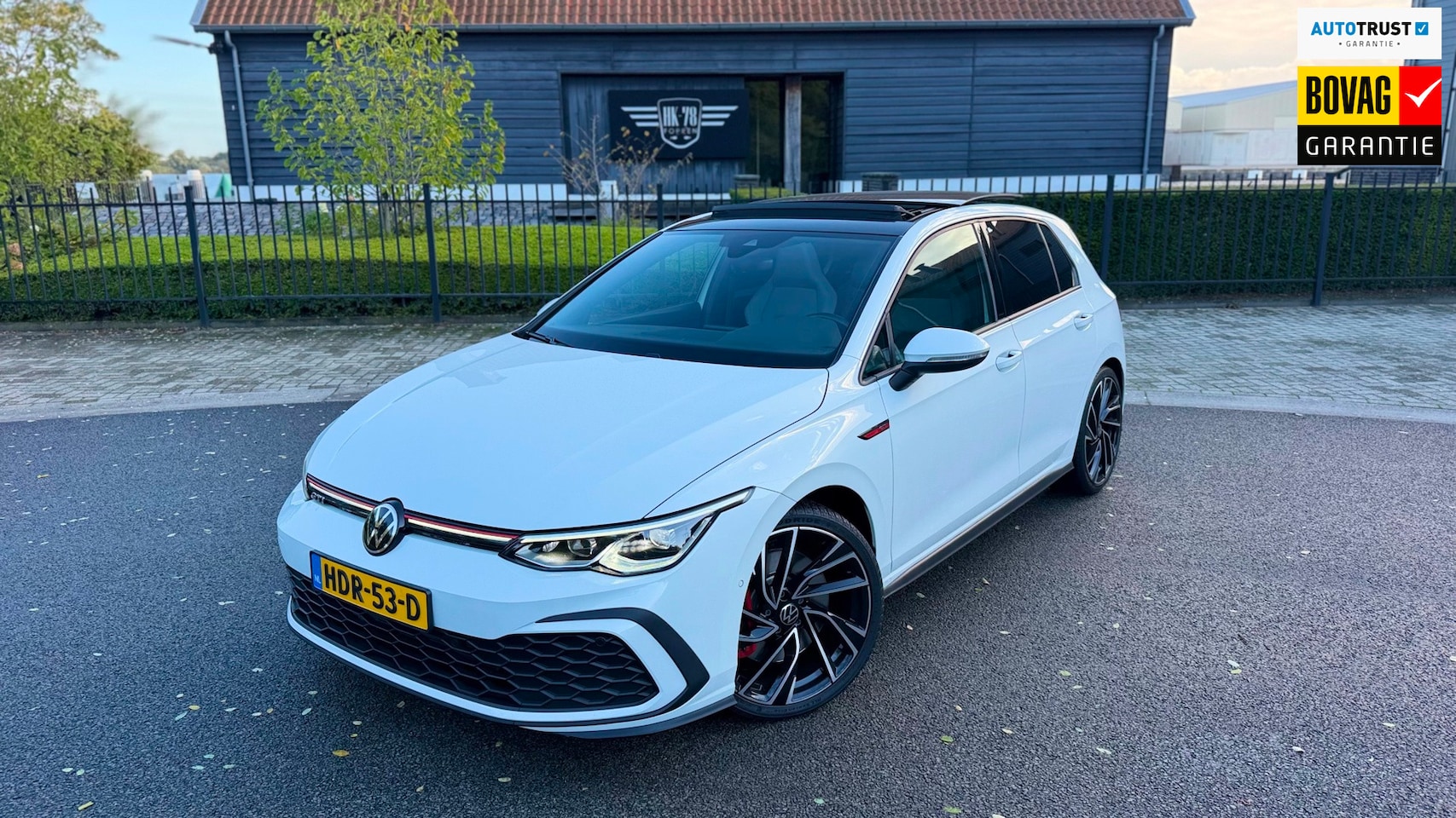 Volkswagen Golf - 2.0 TSI GTI 245Pk Panoramadak Sportstoelen Leer Led-Xenon Camera - AutoWereld.nl