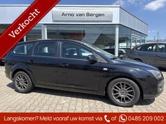Ford Focus Wagon - 1.6-16V Futura Business PACK, climatronic, cruisecontrol, pdc, trekhaak, verwarmde stolen