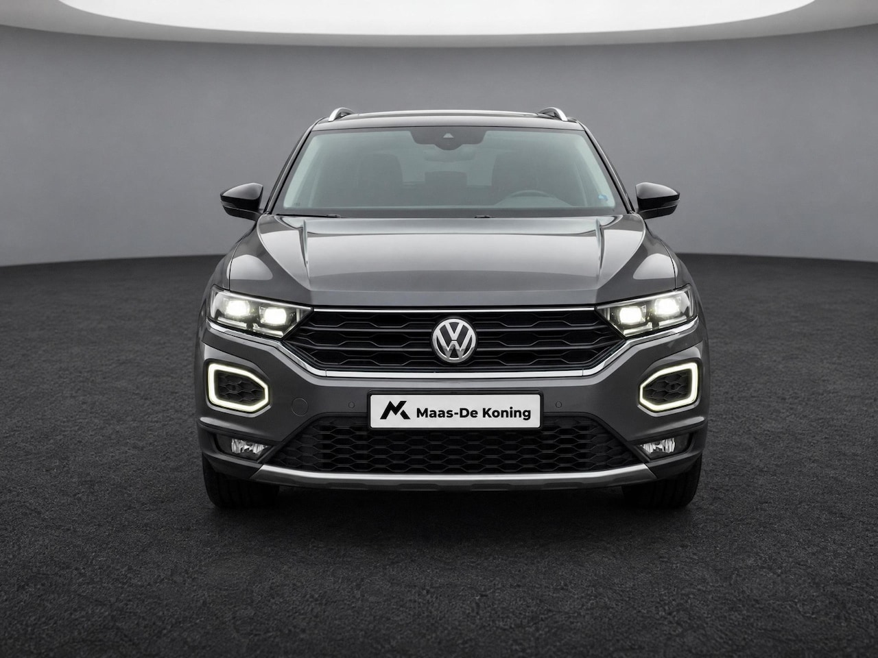 Volkswagen T-Roc - 1.5 TSI 150pk DSG Style Business · Trekhaak ·  Camera · Apple/Android Car Play · Stoelverw - AutoWereld.nl