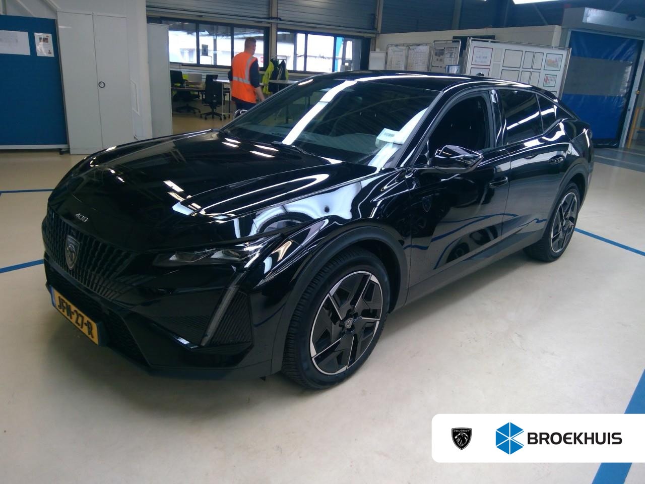 Peugeot e-408 - GT Avantage 58 kWh Tot 8 Jaar Garantie! | Adaptive Cruise | Elektr. Stoelen | Warmtepomp | - AutoWereld.nl