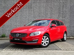 Volvo V60 - 1.6 T3 Kinetic | Navi | PDC |