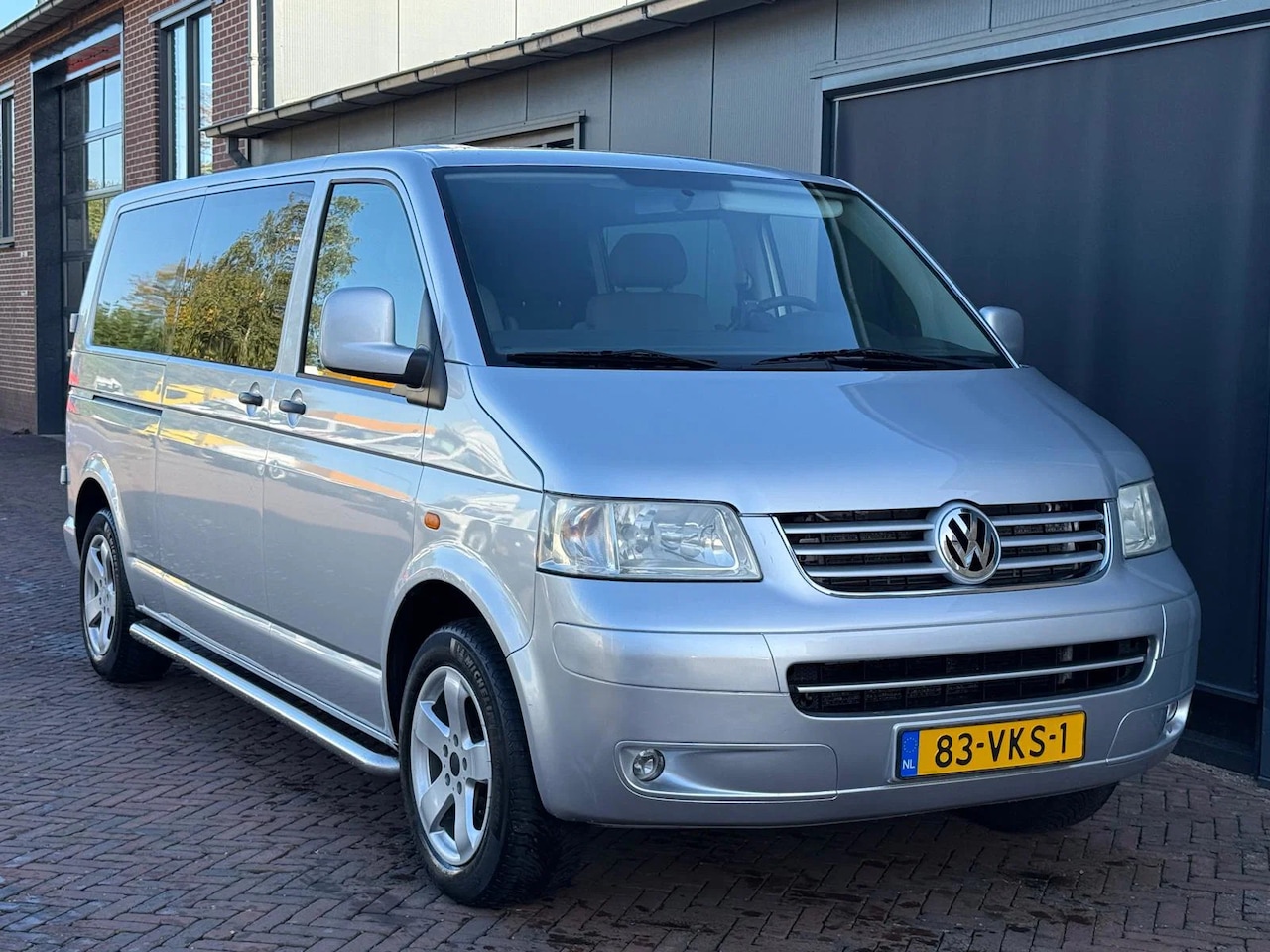 Volkswagen Transporter - 2.5 TDI L2 DC 131pk Airco Young Timer 1e eigenaar Lmv Sidebars - AutoWereld.nl