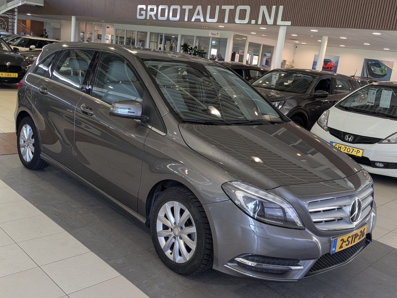 Mercedes-Benz B-klasse - 180 Prestige Cruise Control, Airco, Stuurbekrachtiging - AutoWereld.nl