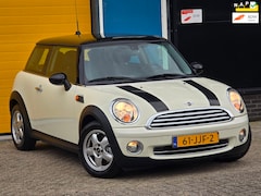 MINI 3-Deurs - 1.6 Cooper Business Line / RIJDT Goed / Airco / Cruise Control / Elek Pakket