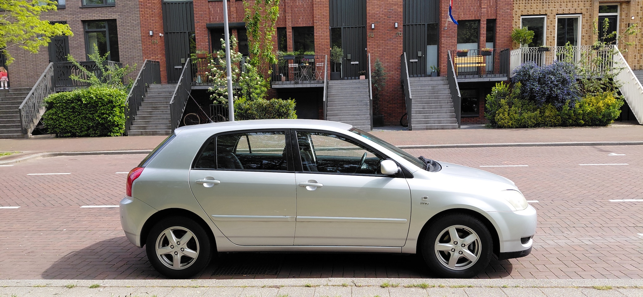 Toyota Corolla - 1.6 VVT-i Linea Sol - AutoWereld.nl