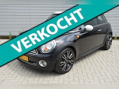 MINI Cooper - 1.6 Business Line | Airco | 17 inch | Cruise | Electr. Pakket