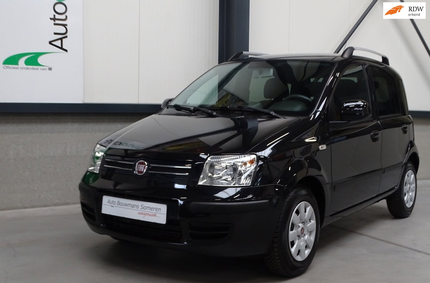 Fiat Panda - 1.2 "ITALIA 150" - AIRCO/PRIVACY/ISOFIX/DAKRAILS/ 1E EIG. !! - AutoWereld.nl