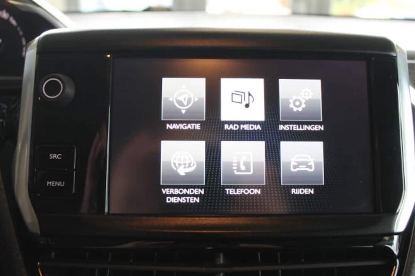 Peugeot 2008 - 1.2 PureTech 110pk S&S Allure