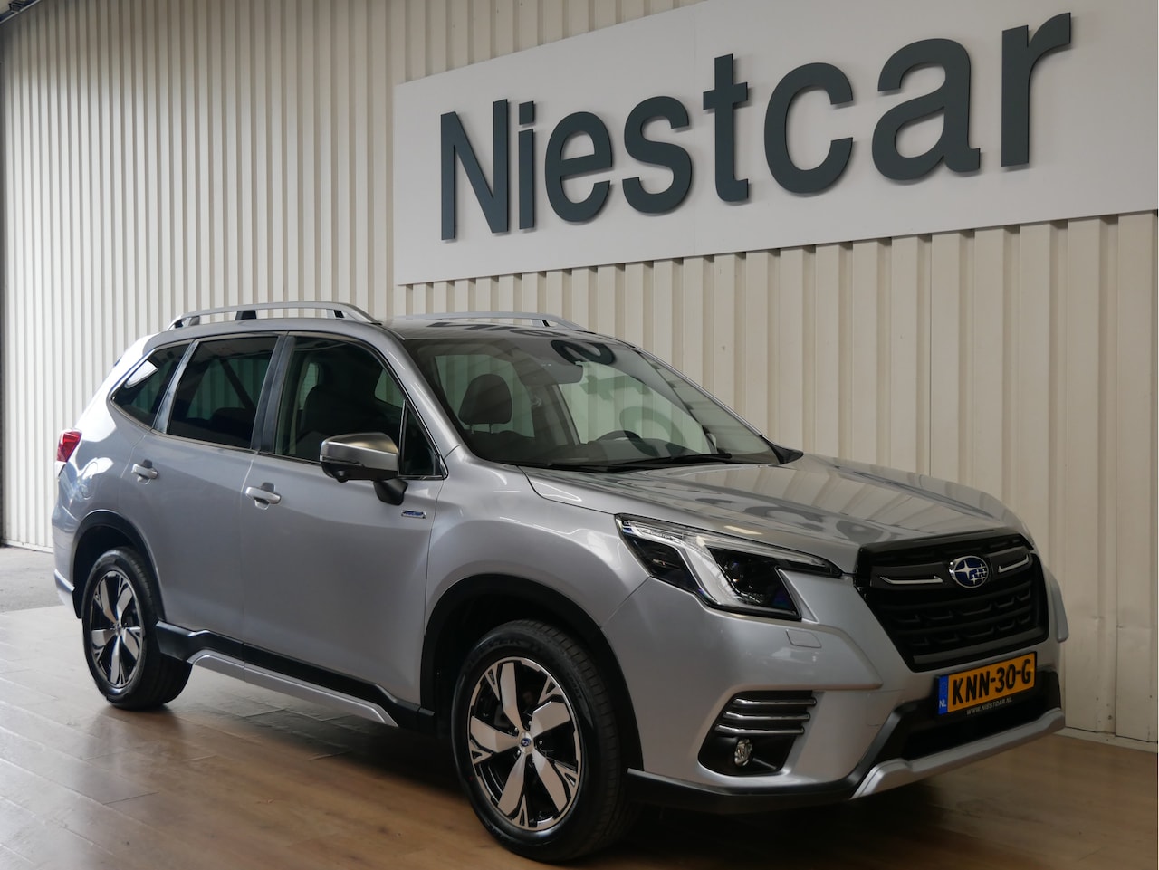 Subaru Forester - 2.0i e-BOXER Premium 2.0i e-BOXER Premium - AutoWereld.nl