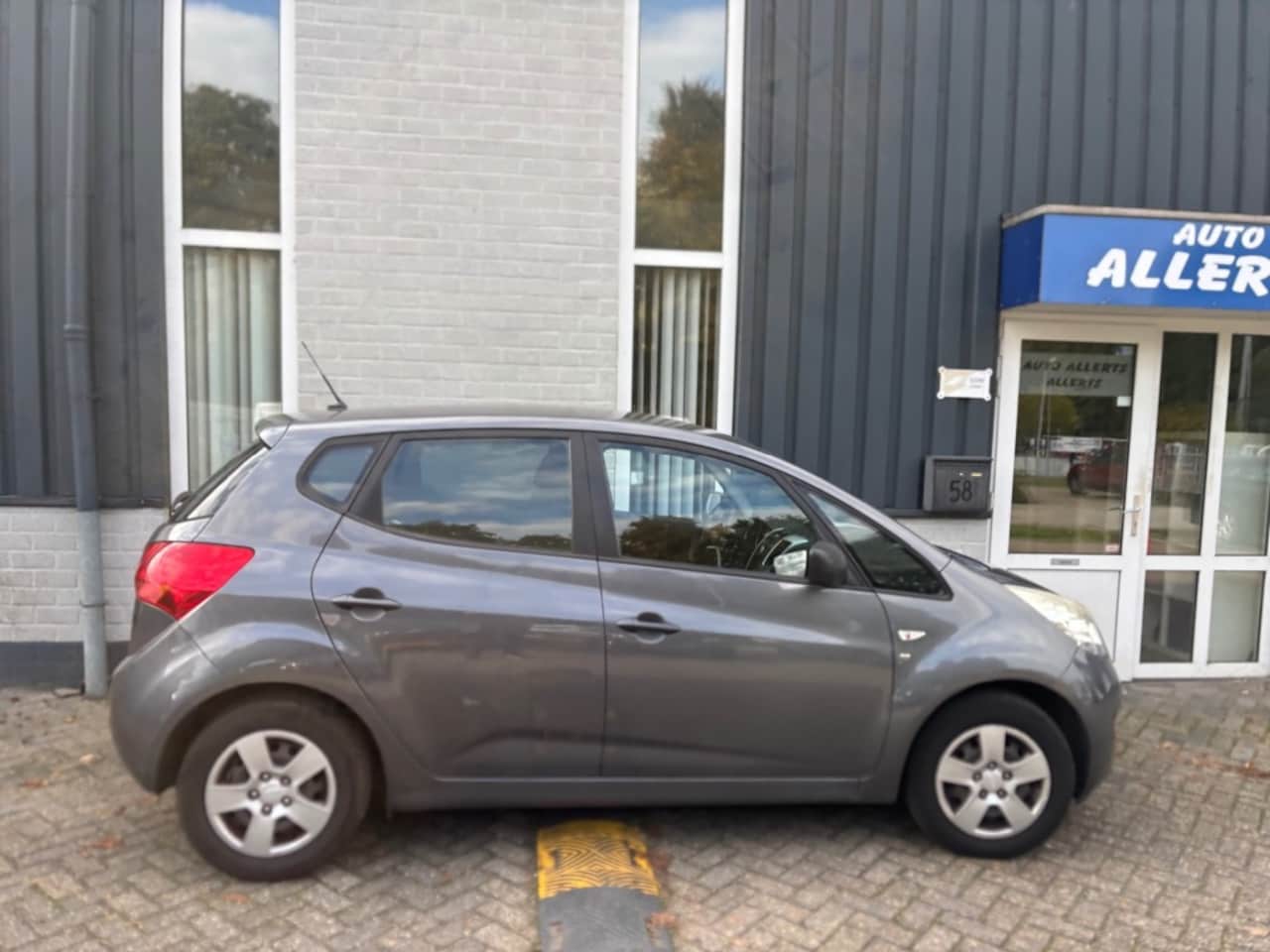 Kia Venga - 1.4 - AutoWereld.nl