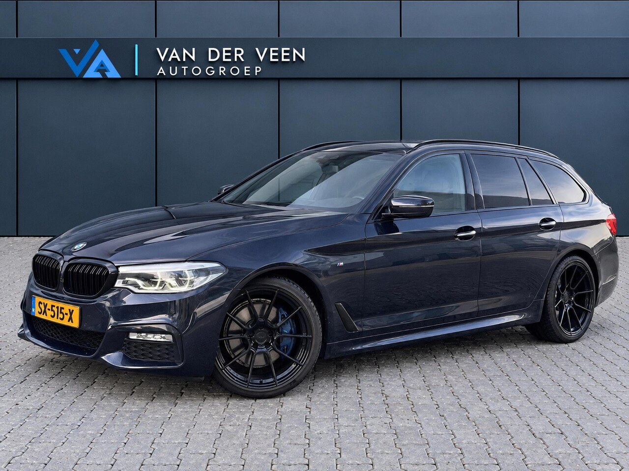 BMW 5-serie Touring - 530i High Executive M-sport | Incl. 12 maanden garantie | Panoramadak | Dodehoek detectie - AutoWereld.nl