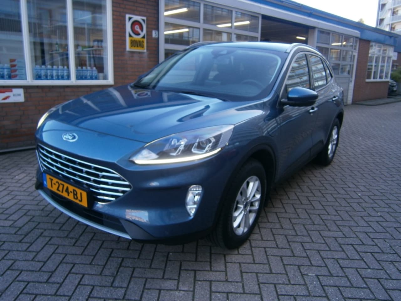 Ford Kuga - 2.5 PHEV Titanium 2.5 PHEV Titanium, Dr.Ass Pack,Winter Pack, Electr inklapb.trekhaak,etc - AutoWereld.nl