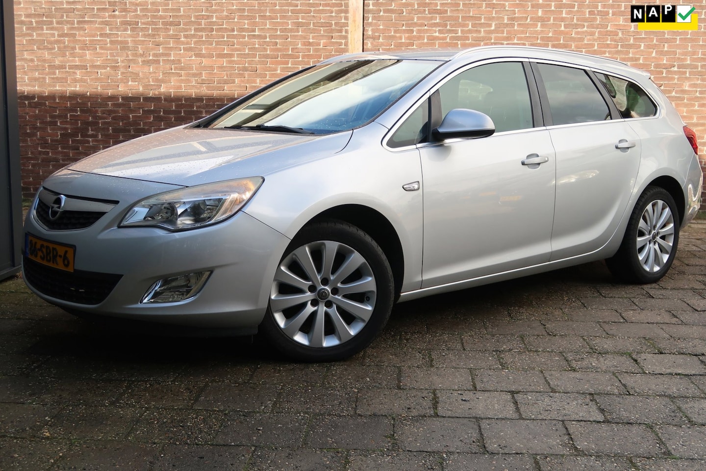 Opel Astra Sports Tourer - 1.4 Turbo Cosmo *Rijklaarprijs *NAP *Volledig onderhouden! - AutoWereld.nl