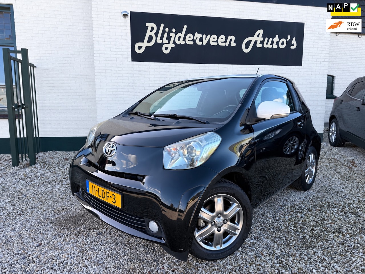 Toyota iQ - 1.0 VVTi Aspiration Automaat | Clima | Cruise | LM | Keyless - AutoWereld.nl