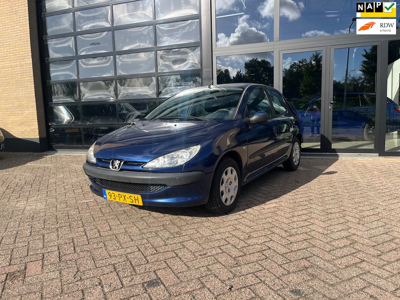 Peugeot 206 - 1.4 Air-line 1.4 Air-line , 5 deurs , Airco - AutoWereld.nl