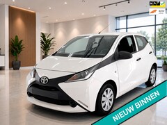 Toyota Aygo - 1.0 5DRS NAP KM'S AIRCO ELEK.RAMEN LED VERLICHTING CRUISECONTROL BLUETOOTH APK NIEUW MODEL