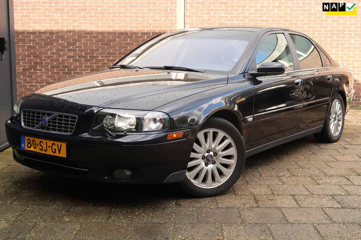 Volvo S80 - 2.4 D5 Summum *Rijklaaprijs *2e Eigenaar *NAP *Onderhouden - AutoWereld.nl