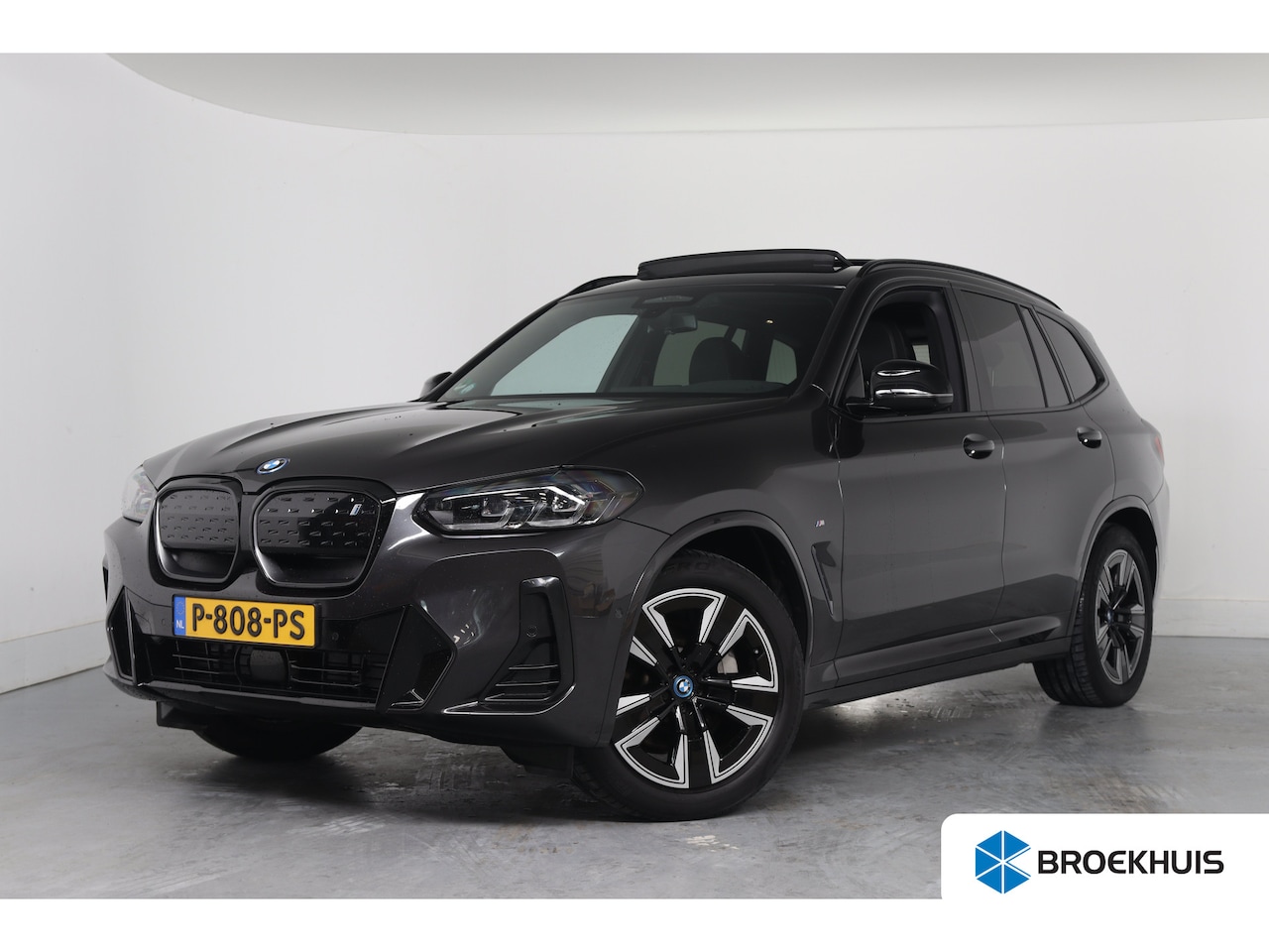 BMW iX3 - Executive 80 kWh M-Sport | SOH 95% | 1e Eigenaar! | Dealer Onderhouden! | Open dak | Memor - AutoWereld.nl