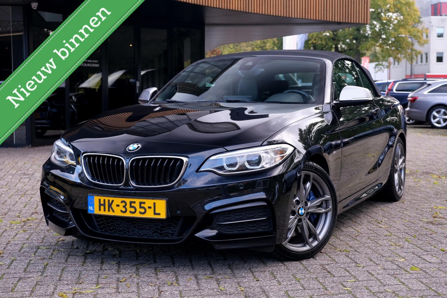 BMW 2-serie Cabrio - M235i xDrive|Rijklaar!|Camera|HarmanKardon|Stoelverwarming|Elec.Stoelverstelling|Keyless - AutoWereld.nl