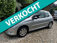 Peugeot 206 - RIJKAAR/APK/HISTORY/BEURT/NAP/AIRCO/5drs//DIREKT MEE