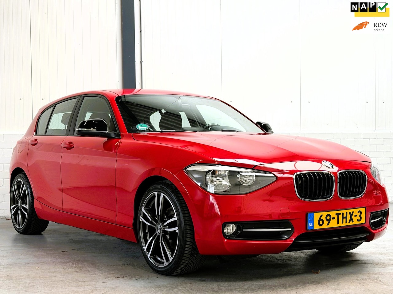 BMW 1-serie - 116i Sport|Ketting V.V.|Goed onderhouden|Org NL - AutoWereld.nl