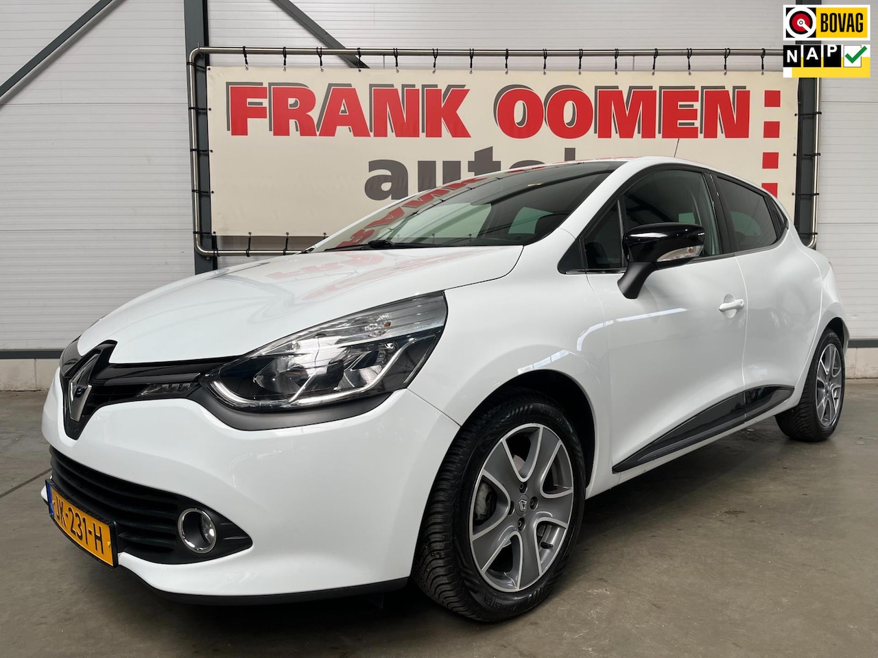 Renault Clio - 0.9 TCe ECO 90PK + NAP|OH historie|Navigatie|Cruise|Airco|Bluetooth|PDC|16"LMV - AutoWereld.nl