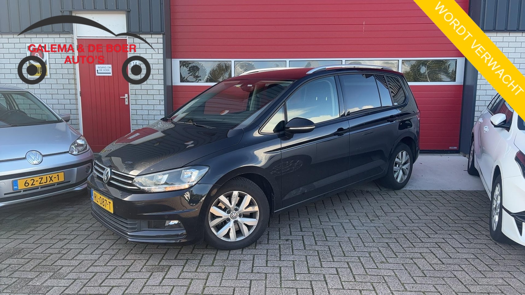 Volkswagen Touran - 1.4 TSI Comfortline Business 7p NWE D-RIEM / TREKHAAK / CAMERA / CARPLAY / STOELVERW / CLI - AutoWereld.nl