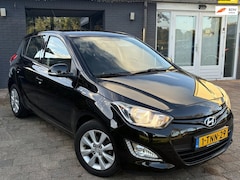 Hyundai i20 - 1.2i - Cruise-Airco-NEW APK-Velgen-Bluetooth-NAP