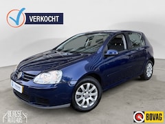 Volkswagen Golf - 1.6 Trendline Aut Carplay Clima Cruise Camera