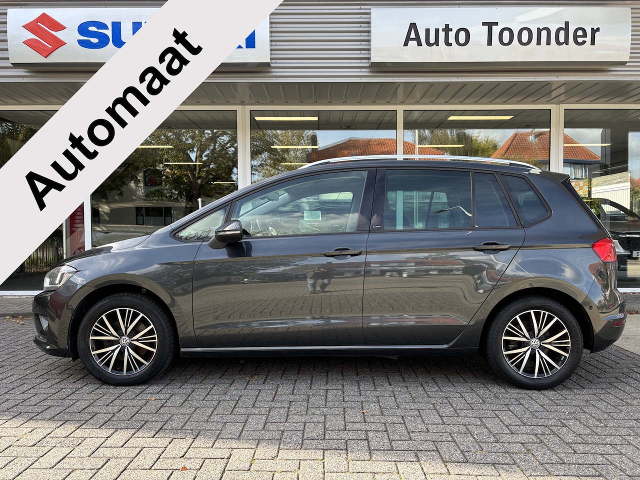 Volkswagen Golf Sportsvan - Automaat 1.4 TSI Connected Series - AutoWereld.nl